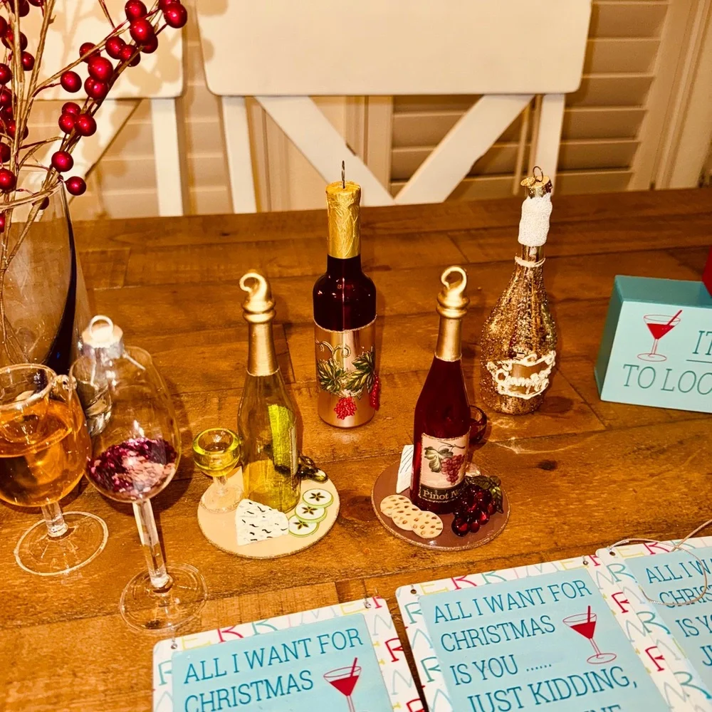 Festive Wine themed tree decorations over 100 pieces! Such a fun addition!
